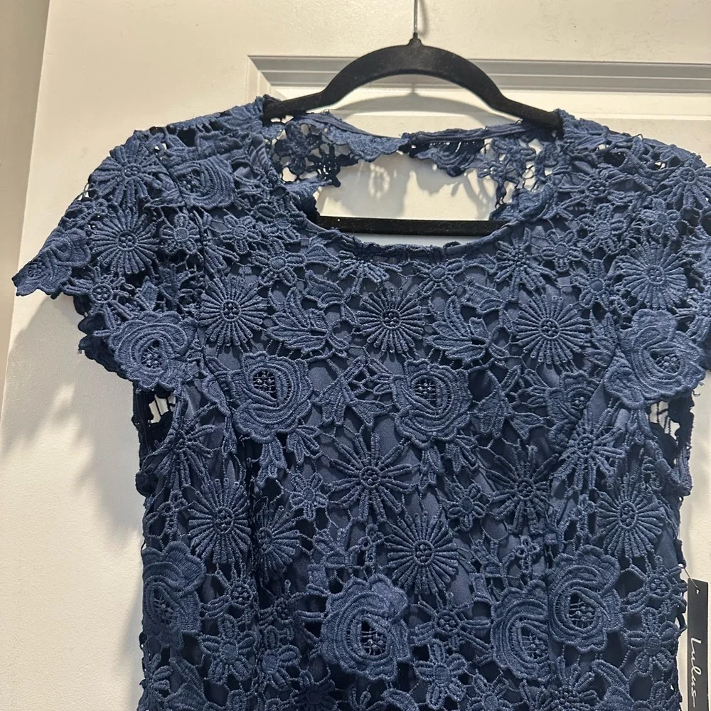 NWT Lulus Backless Navy Lace Dress - Picture 5 of 7